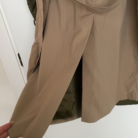 Coat - Picture 13 of 14